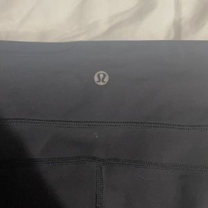 LULULEMON CALF LENGTH LEGGINGS